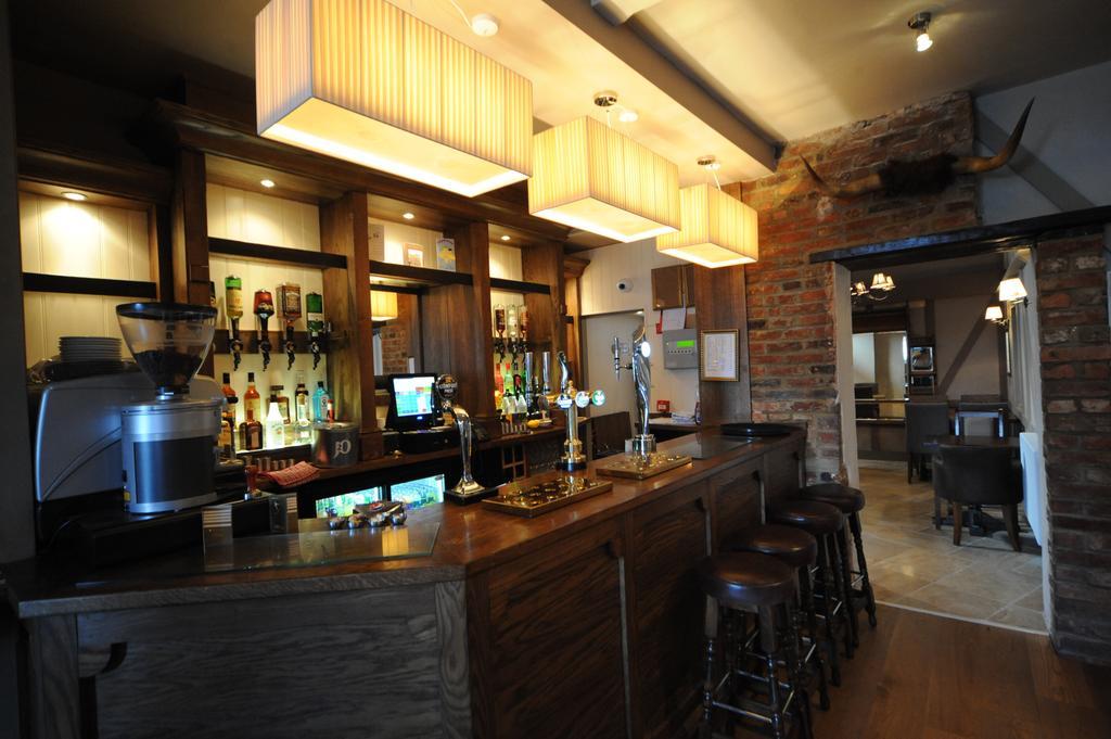 The Bull Hotel Stony Stratford Zewnętrze zdjęcie